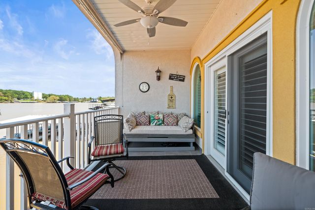 1380 Airport Rd Apt E1, Hot Springs, AR 71913