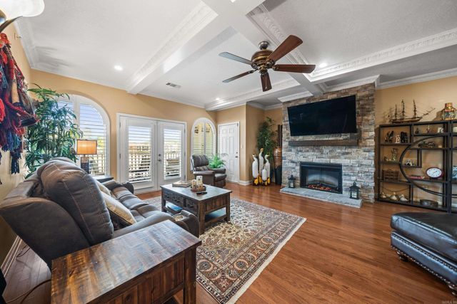 1380 Airport Rd Apt E1, Hot Springs, AR 71913