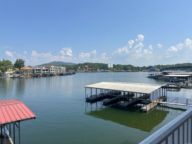 1380 Airport Rd Apt E1, Hot Springs, AR 71913