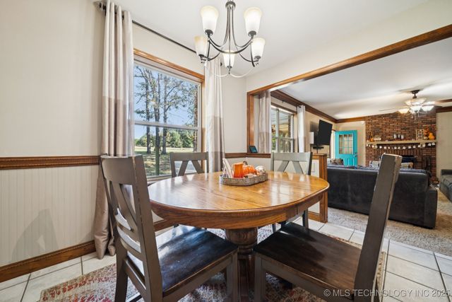 15671 S 4210 Road, Claremore, OK 74017