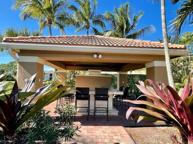 3684 NW Mediterranean Lane 206, Jensen Beach, FL 34957