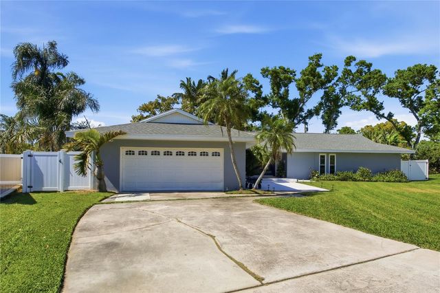 2168 KENT AVENUE, Clearwater, FL 33764