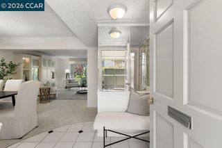 2057 Golden Rain Rd 8, Walnut Creek, CA 94595