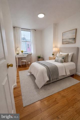 2520 S 5TH ST, Philadelphia, PA 19148
