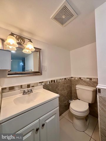 2520 S 5TH ST, Philadelphia, PA 19148