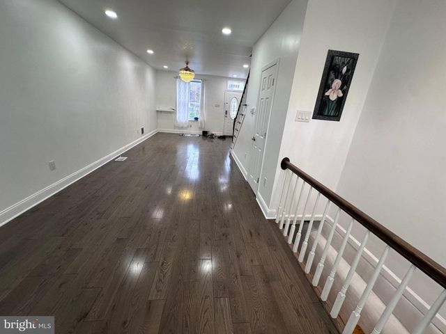 2520 S 5TH ST, Philadelphia, PA 19148