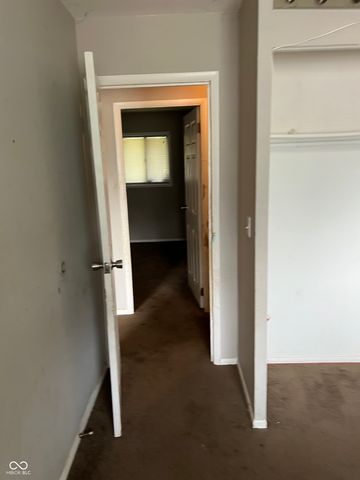 7602 E Penway Street, Indianapolis, IN 46226