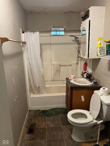 7602 E Penway Street, Indianapolis, IN 46226