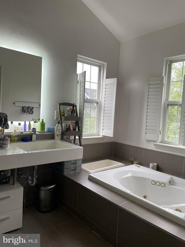 3826 WATKINS MILL DR, Alexandria, VA 22304