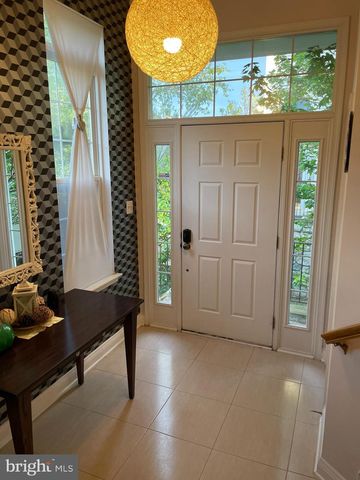 3826 WATKINS MILL DR, Alexandria, VA 22304
