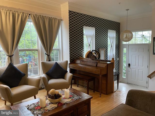 3826 WATKINS MILL DR, Alexandria, VA 22304