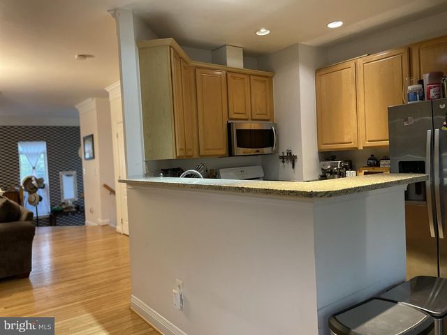 3826 WATKINS MILL DR, Alexandria, VA 22304