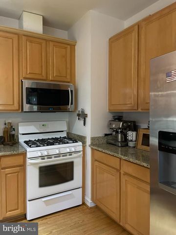 3826 WATKINS MILL DR, Alexandria, VA 22304