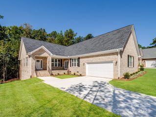 1036 Lyndon Drive, Lancaster, SC 29720