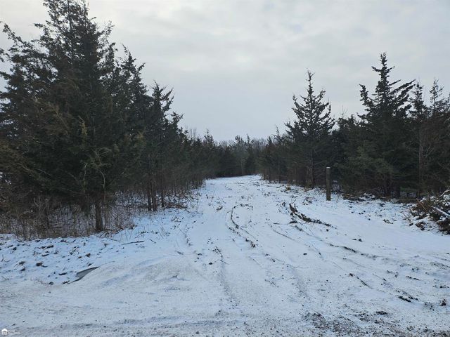 5455 Kelly Road, Flint, MI 48504