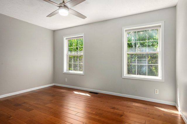 5856 Windingwood Drive, Kalamazoo, MI 49009