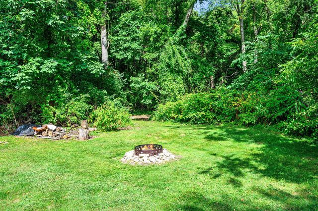 5856 Windingwood Drive, Kalamazoo, MI 49009