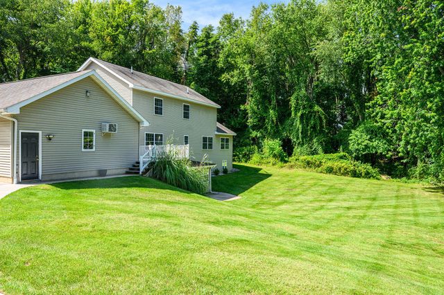 5856 Windingwood Drive, Kalamazoo, MI 49009