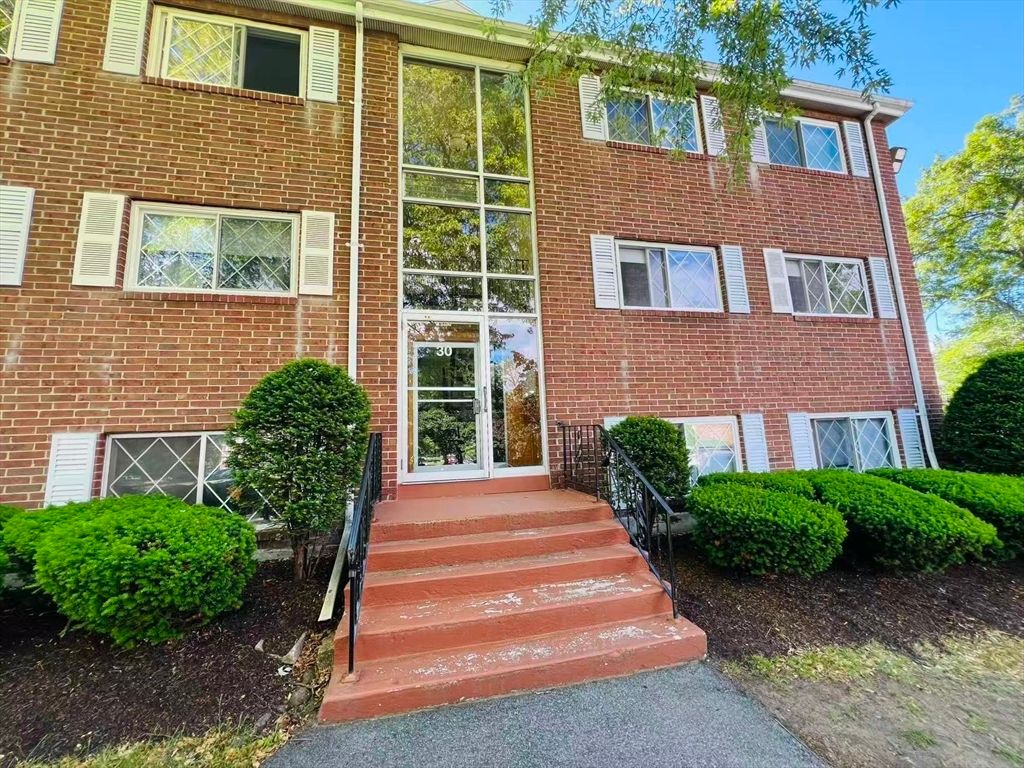 30 Fernview Ave 4, North Andover, MA 01845