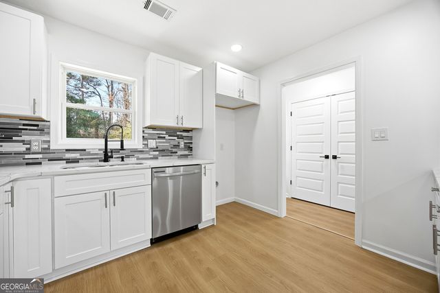 1775 Hadlock Street SW, Atlanta, GA 30311