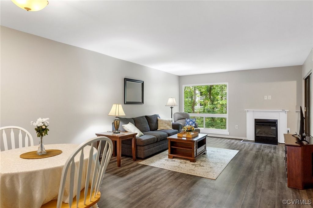 10152 Iron Mill Rd, North Chesterfield, VA 23235
