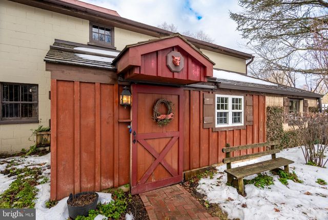 1169 SAINT MATTHEWS RD, Chester Springs, PA 19425