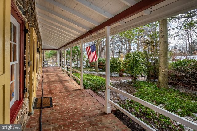 1169 SAINT MATTHEWS RD, Chester Springs, PA 19425