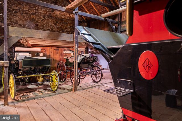 1169 SAINT MATTHEWS RD, Chester Springs, PA 19425