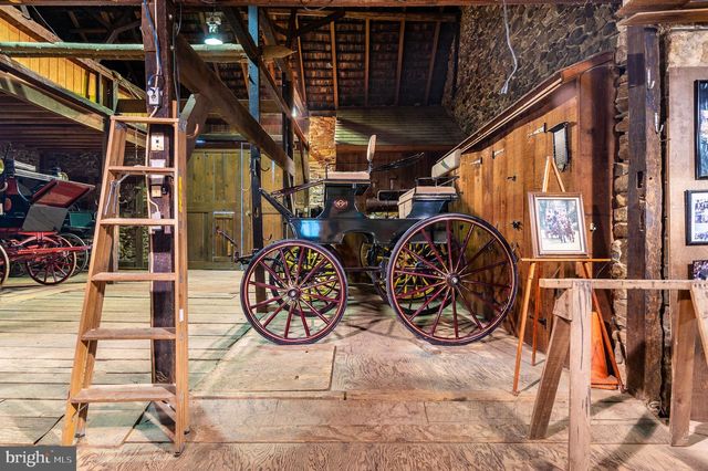 1169 SAINT MATTHEWS RD, Chester Springs, PA 19425