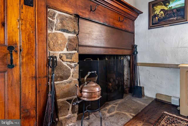 1169 SAINT MATTHEWS RD, Chester Springs, PA 19425