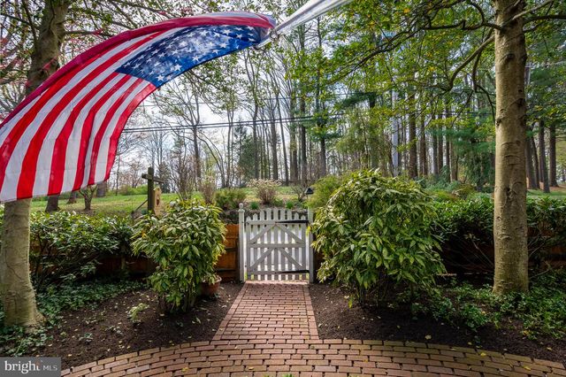 1169 SAINT MATTHEWS RD, Chester Springs, PA 19425