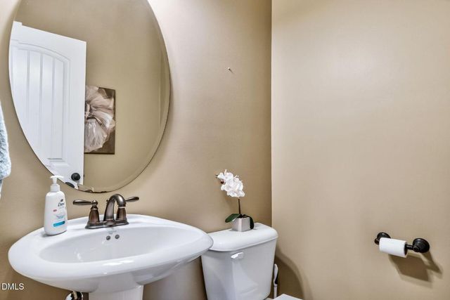 720 Glenville Lake Drive, Fuquay Varina, NC 27526