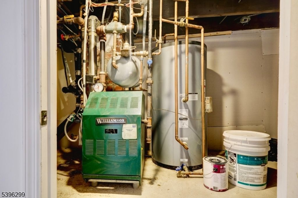 Image 35 of property listing at 58 Zeliff Ave, Little Falls Twp., NJ 07424