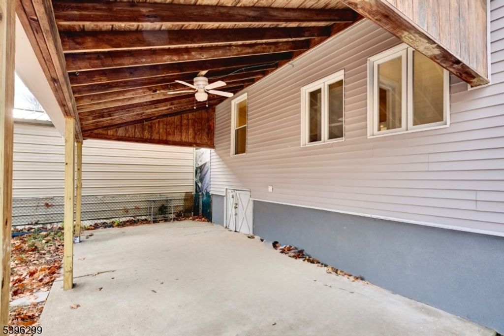 Image 44 of property listing at 58 Zeliff Ave, Little Falls Twp., NJ 07424