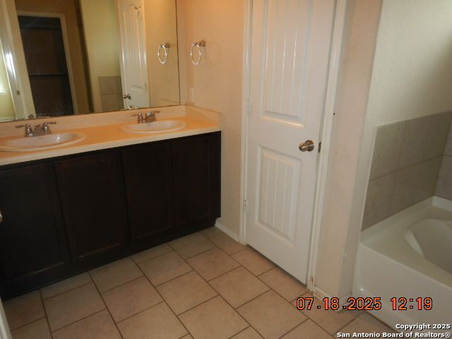 2530 Live Oak Pass, San Antonio, TX 78244