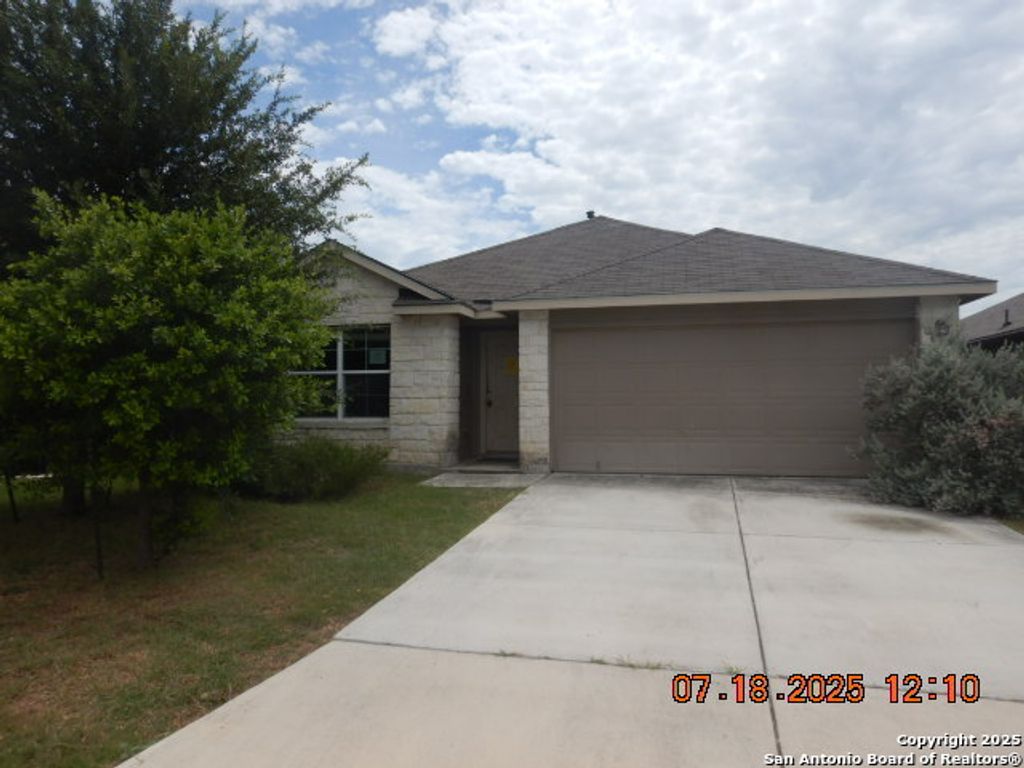 2530 Live Oak Pass, San Antonio, TX 78244
