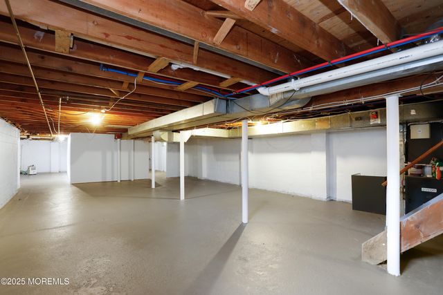 1422 Lakewood Road, Manasquan, NJ 08736