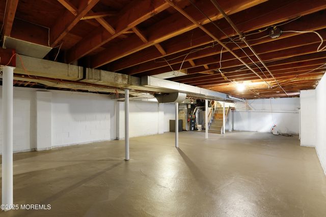 1422 Lakewood Road, Manasquan, NJ 08736