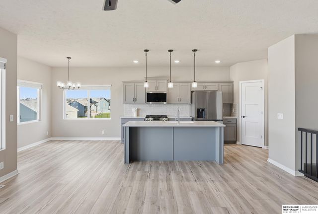 5520 N 181 Street, Elkhorn, NE 68022
