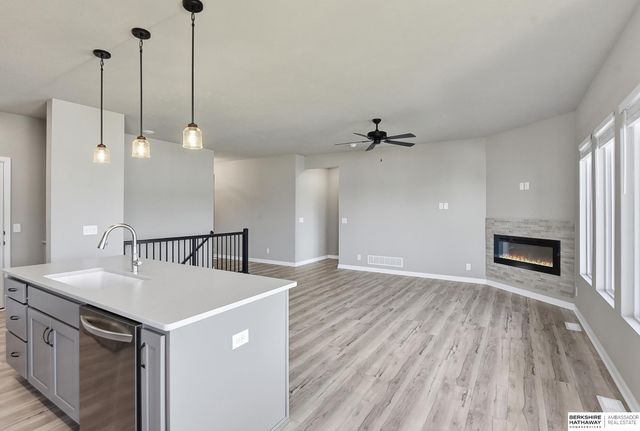 5520 N 181 Street, Elkhorn, NE 68022