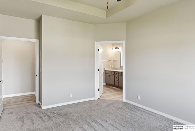 5520 N 181 Street, Elkhorn, NE 68022