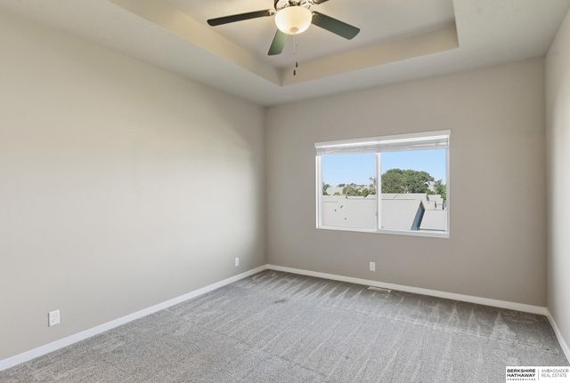 5520 N 181 Street, Elkhorn, NE 68022