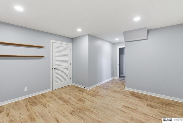 5520 N 181 Street, Elkhorn, NE 68022