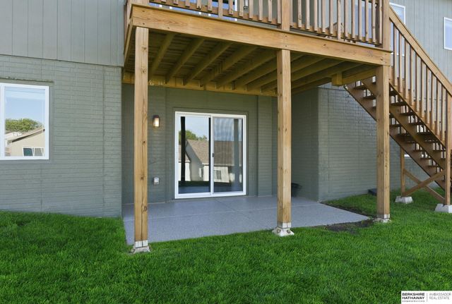 5520 N 181 Street, Elkhorn, NE 68022