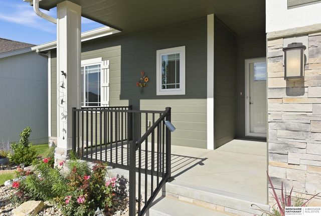 5520 N 181 Street, Elkhorn, NE 68022