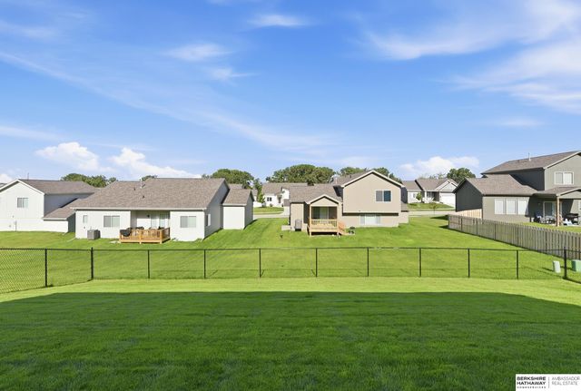 5520 N 181 Street, Elkhorn, NE 68022