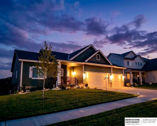 5520 N 181 Street, Elkhorn, NE 68022