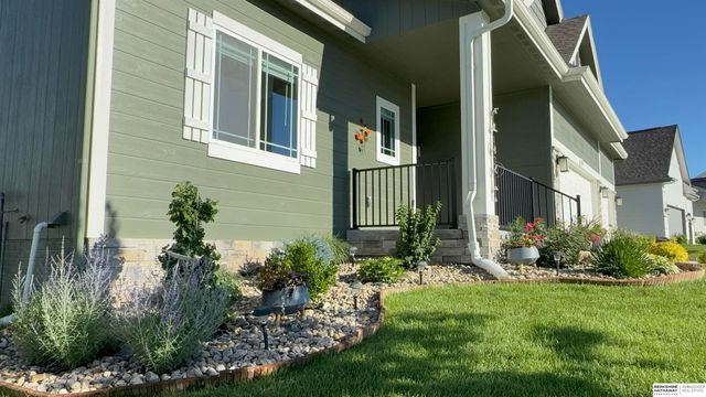 5520 N 181 Street, Elkhorn, NE 68022