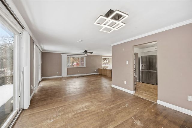 3801 Greenfield Rd, Hampton, PA 15101