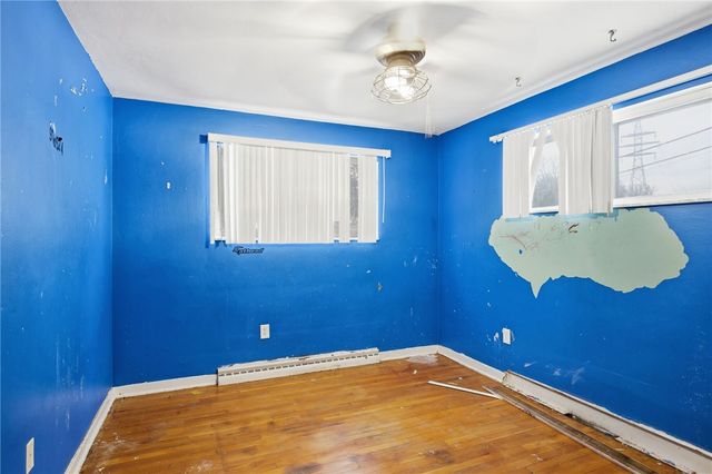 3801 Greenfield Rd, Hampton, PA 15101